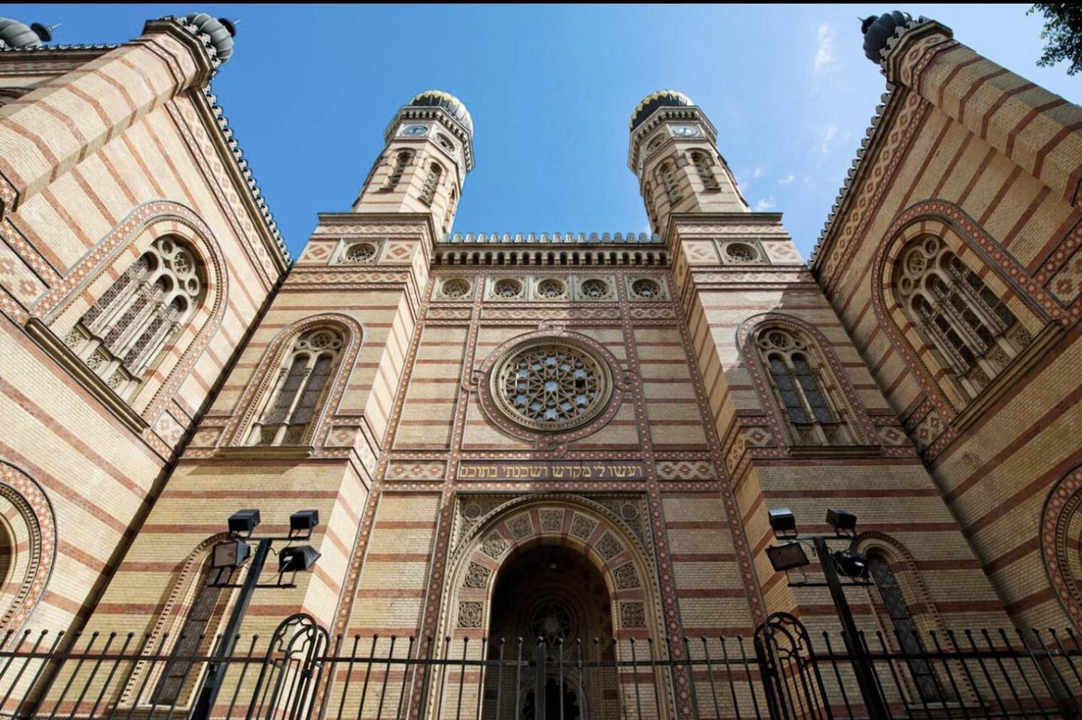 Golbarg Synagoge Apartment In Heart Of City บูดาเปสต์ ภายนอก รูปภาพ